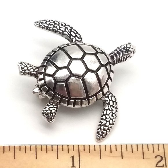 Turtle Brooch Silver Metal Pin Stylish Sea Tortoise Jewelry Fashion Accessory - Picture 4 of 4